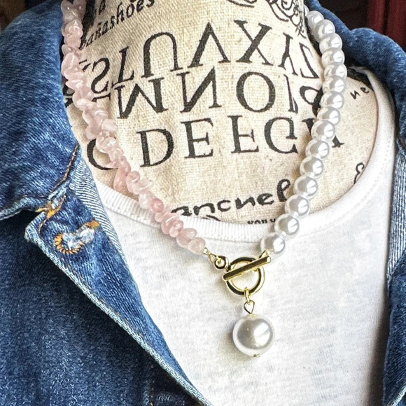 Pink Quartz and pearls gold statement short necklace/unconditional love - Picture 1 of 6